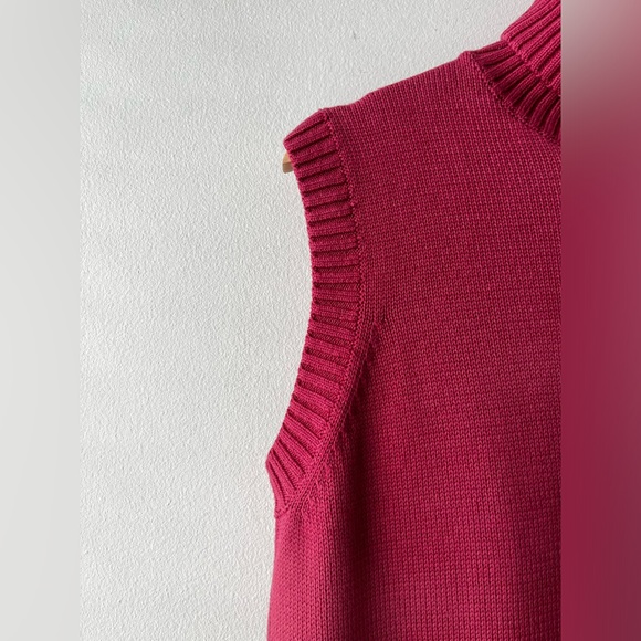 Vintage Devonshire Cream Sleeveless Turtleneck - Picture 3 of 7